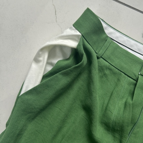 Green set from SOURCE UNKNOWN . Size medium never been worn - Picture 7 of 9